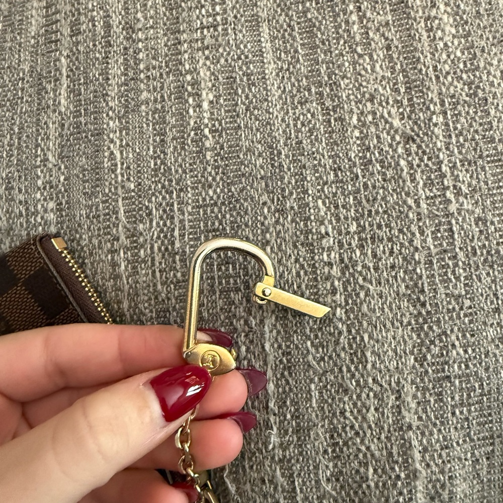 Louis Vuitton Damier Ebene Key Pouch with Gold Accents - Picture 5 of 7